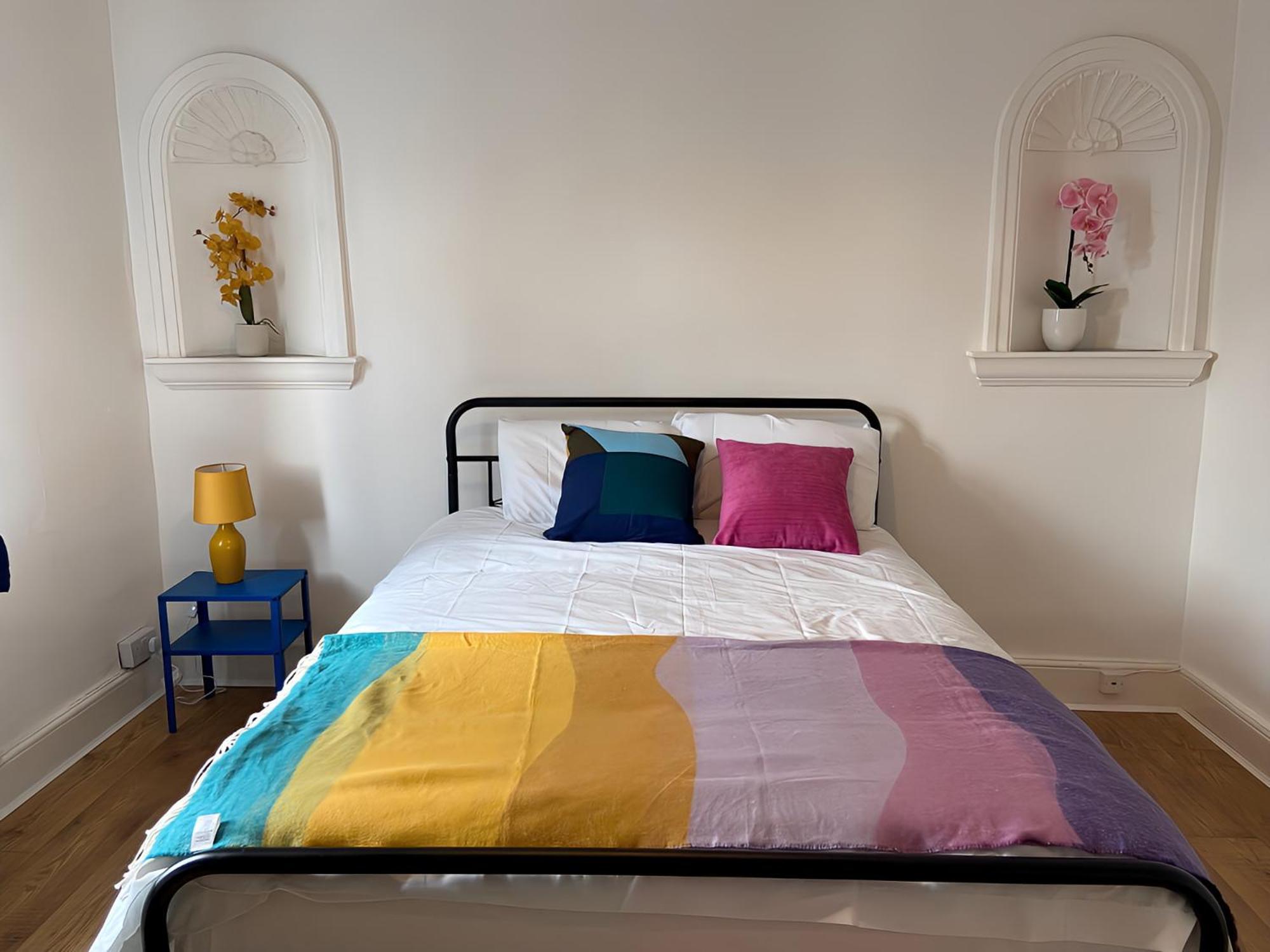4-Bedroom Home - Perfect For Those Working In Bridgend - By Tailored Accommodation Buitenkant foto
